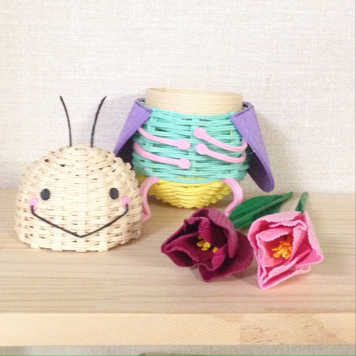 1065の部屋 春のお花シリーズ チューリップ でんぼが運んでくれますよ チューリップはお花の解体図鑑を見て頑張って作りました クラフトバンド チューリップ おじゃる丸 電ボ 1065の部屋 春のお花シリーズ チューリップ でんぼが運んでくれますよ チューリップはお花の解体図鑑を見て頑張って作りました クラフトバンド チューリップ おじゃる丸 電ボ