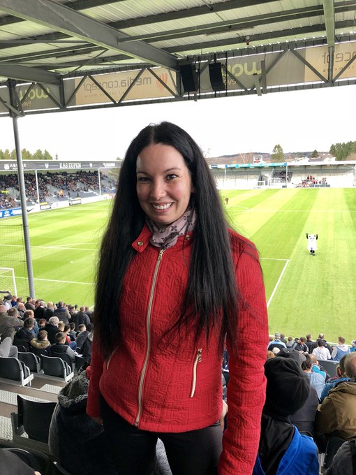 Heute Mittag bin ich zu Gast beim belgischen Fu&szlig;ball https://t.co/maqgOFIJq6<a href="/tag/ficken"class="tags"><span>#ficken</span></a><a href="/tag/zickengold"class="tags"><span>#zickengold</span></a>