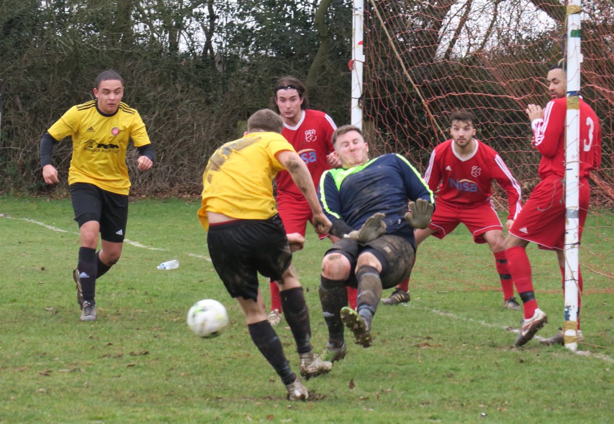 <a href="/FlaundenFC/">FlaundenFC</a> win 4.1 against <a href="/Markyate_fc/">Markyate FC</a> to progress through to the County cup final