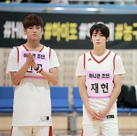 150923 ISAC 2017 | jaehyun and mingyu was in the same team for basketball