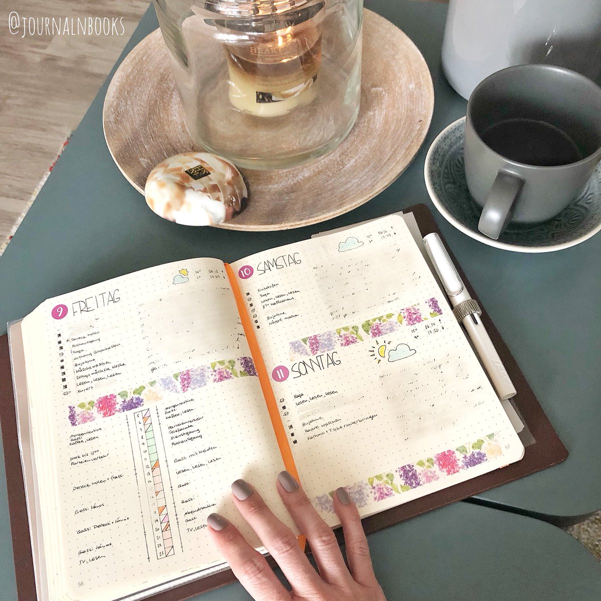 mandy7923's tweet image. Finishing my #dailypages with a cup of tea and a fragrance candle 😊☕️ Wish you a lovely Sunday! ☀️💛 #bulletjournaling #planning #planneraddict #Sundayafternoon @RhodiaOfficiel @RhodiaNotebooks