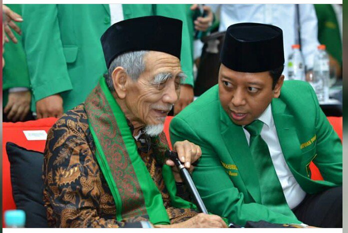 Nur14886965's tweet photo. "Cita rasa khas Indonesia"
mantaPPP

#JokowiRomi1putaran
@MRomahurmuziy @DPP_PPP @KalbarDpw @asrulsani @Halimwi @jokowi @Jusuf_Kalla1 @Kalla_Jusuf @jusuf_kalla @CakiminNow @Hadidi88853134 @Nur14886965 @Maimuna20035786 @nurulriza604 @WaskitoUti @raju_chandra07 https://t.co/ZD3oNfsi8G