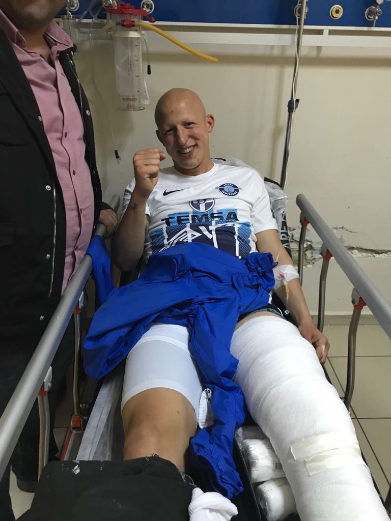 Bir an önce sahalara dönmen dileğiyle SEZER ÖZMEN