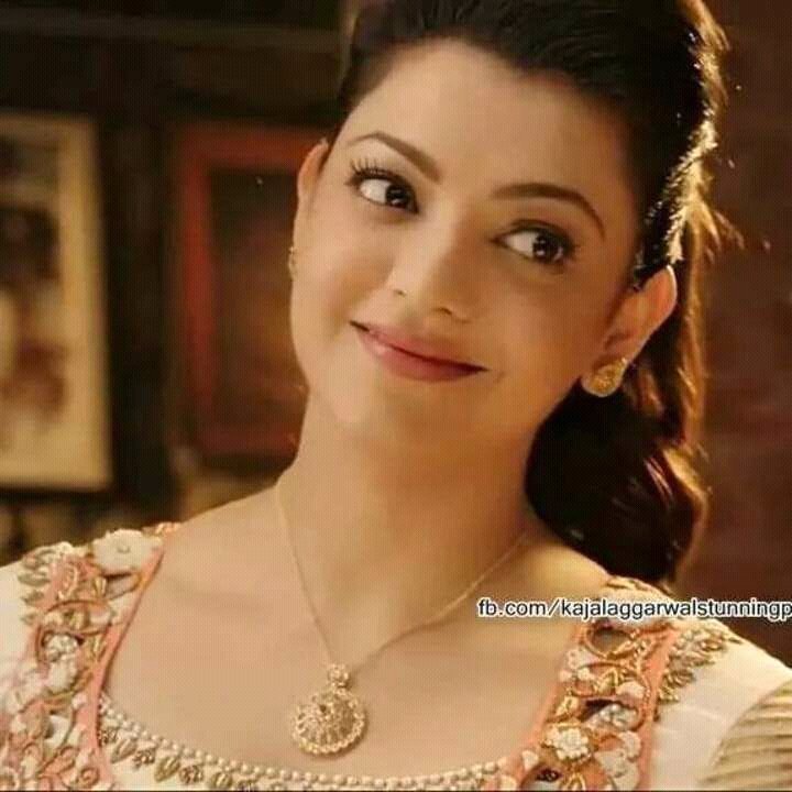 Crypto3999's tweet photo. Celebrity having highest no of followers in insta and Fb
Social media Queen
#100DaysToKajalBirthday https://t.co/8huiatPgKw