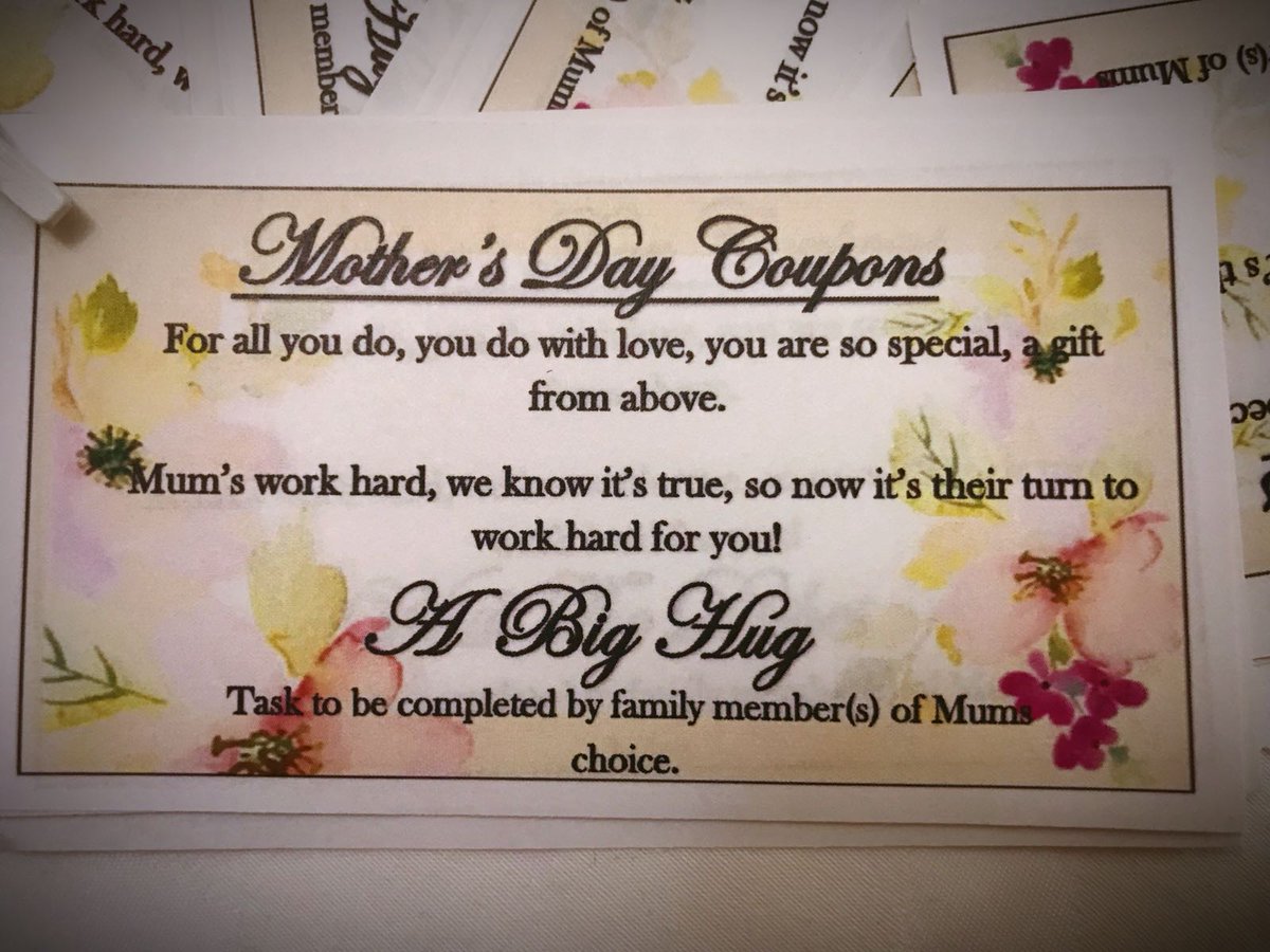 JasonHayesWBCC's tweet photo. Lovely #gifts for #MothersDay at #WoodfordBridge going the extra mile for our special guests this #Sunday #devonhour @DiamondCareers @diamondresorts #stayvacationed #beautiful https://t.co/68eBZEzNH5