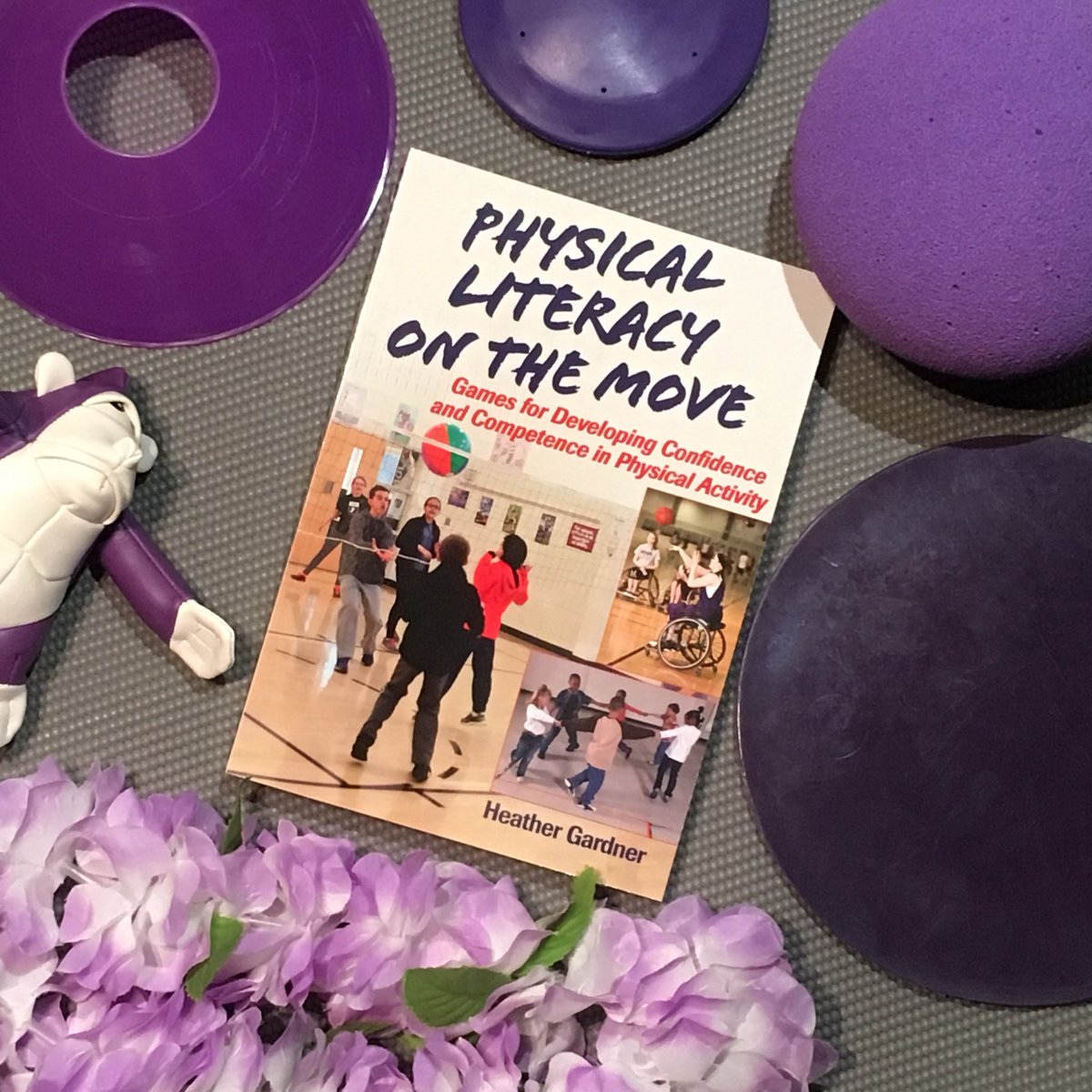 PLontheMove's tweet image. Time to Move // Grab your copy of #PLonthemove available now through @HumanKineticsCA. 120 games for Ss grades K-12.
humankinetics.com/products/all-p…