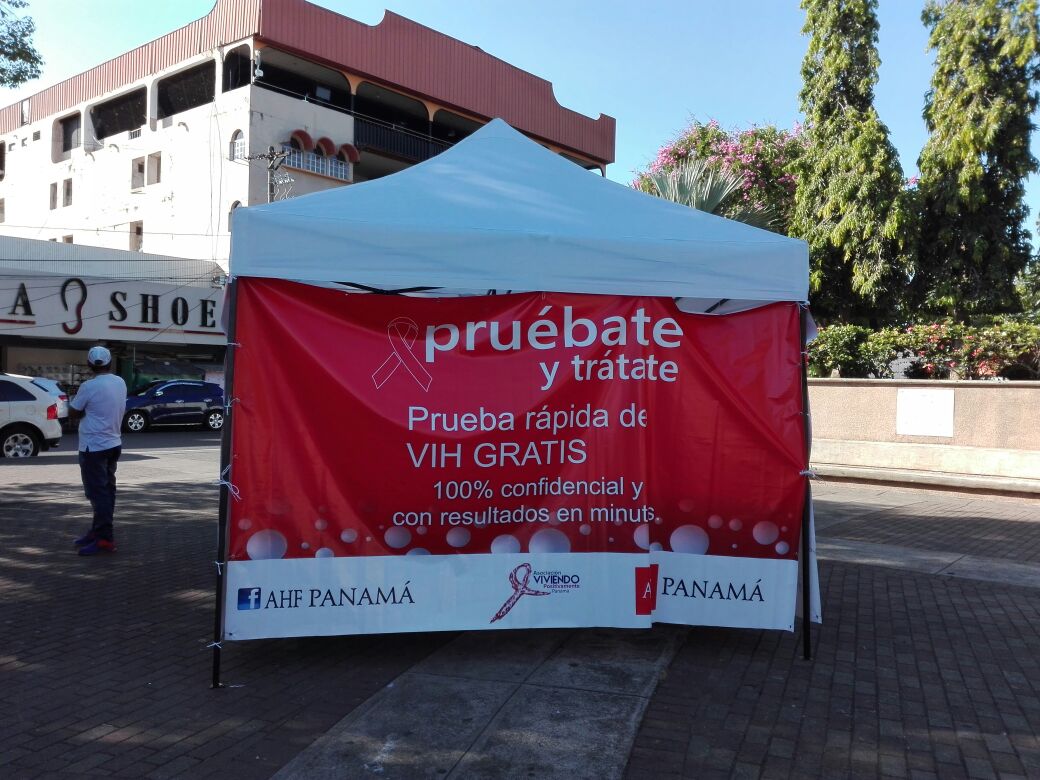 AlianzaClave's tweet photo. #Pruebate y #Tratate campaña que lidera @VPositivamen y la Fundación AHF-Panama con el acompañamiento de ONGs aliadas @ANHGLBTI + @AHMNPLGBT + Tecnologo Médico Especializado Ofreciendo Pruebas Gratis para detectar #VIH 9 al 13 de marzo Hoy #ParqueCervantes #Chiriqui https://t.co/NLESrjKqzH
