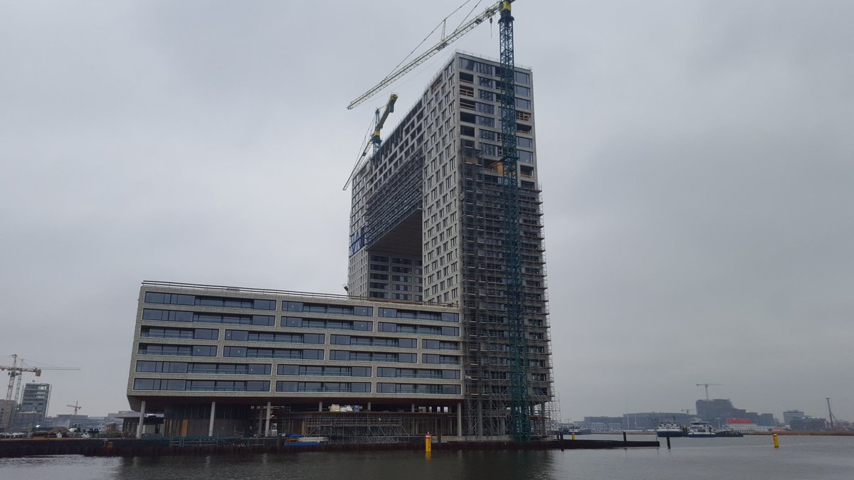 Ponsteiger under construction in Amsterdam Houthavens