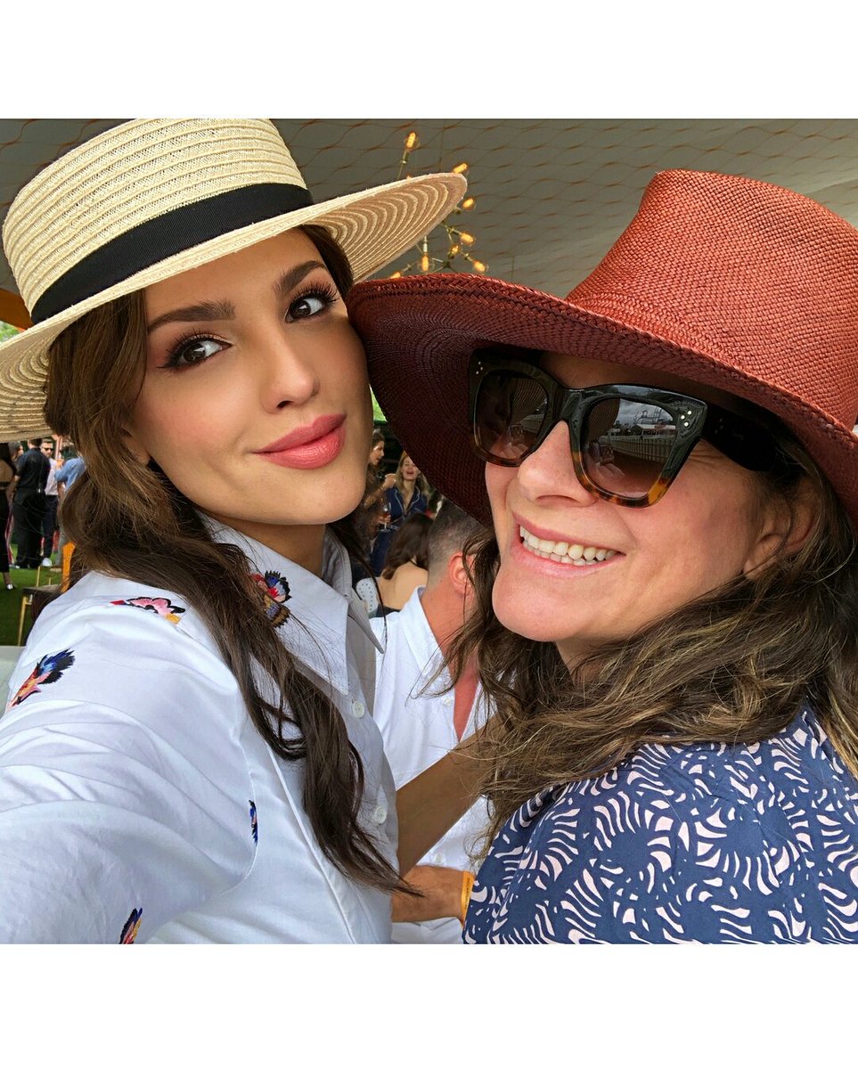 Seizaticas's tweet photo. " @eizamusica : Thanks @veuveclicquot for a fun afternoon with wonderful people 💕 #VCCarnaval —- una tarde muy divertida con gente increíble 💕 #VCCarnaval " #EizaGonzalez 😍🔝
https://t.co/0iDOHucRRy https://t.co/FILWqjhiw6