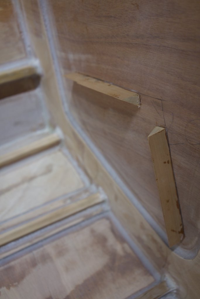 picassolsailing's tweet photo. Finally started working on the inside. This will become a floatation foam compartment.
Still not done with the outside of the hull though ¯\_(ツ)_/¯ https://t.co/cyW22AGiR0