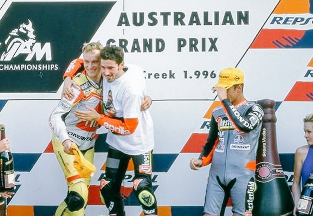 maxbiaggi's tweet photo. Ci hai lasciato troppo presto Waldy!
Gran pilota e bellissima persona, ci mancherai❤️
Du hast uns viel zu früh verlassen Waldy!
Du wirst uns fehlen!❤️ https://t.co/MeJiscZi6o