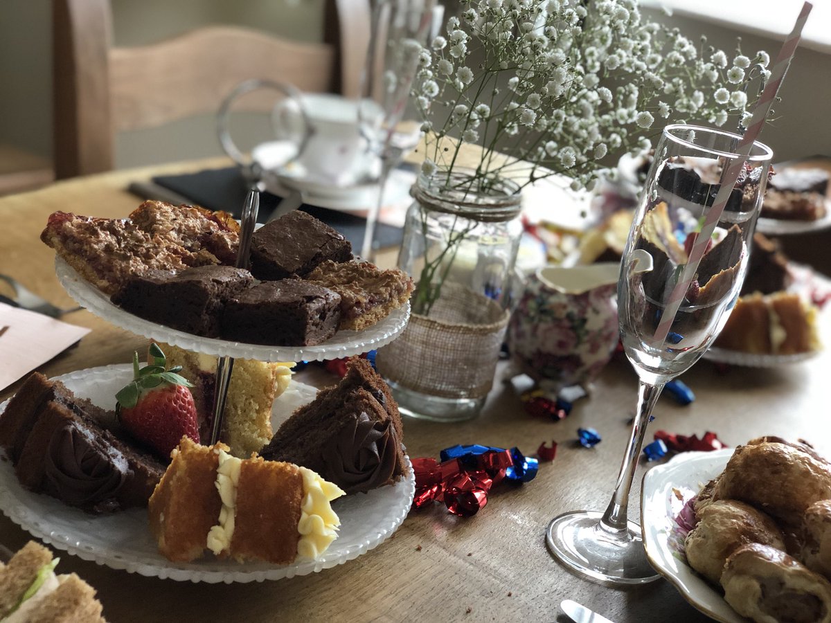 Laura Fox Catering tweet media