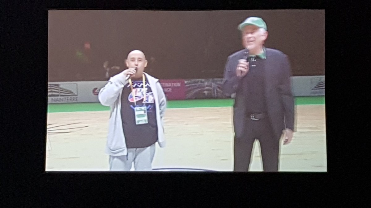 labretonnesteph's tweet photo. @USVBasket @UArena @Nanterre92 Yeah .... qui est avec nous 😘🏀 https://t.co/B5wbGtwjxt