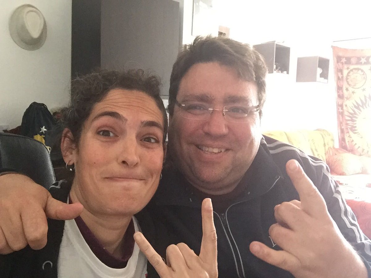 eNe_Studio's tweet photo. Esta cara de felicidad tiene un motivo... ¡Próximamente! @fermonsay #enestudio #enestudiodesign https://t.co/kzZrOAvItl