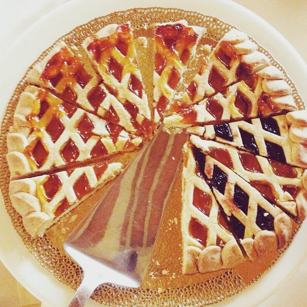Conventino1's tweet photo. Una dolce domenica a tutti! 🍑🍒
#ilconventinoamarignolle #crostatadifrutta #cucinaitaliana #sweet #dolcedomenica #marmellata #dolcifattiincasa https://t.co/DPyPWRdAjc