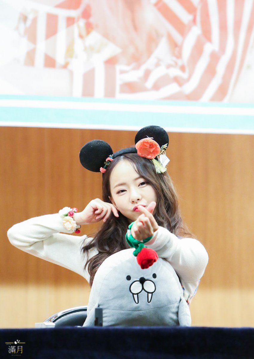 1FullMoon2's tweet photo. #ViVi1stAnniversary
#1YearWithViVi
❤️ https://t.co/4MyFnTLEpn