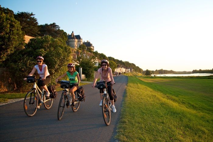 Discover France by bike! Ride through enchanting vineyards, graceful rivers, and picturesque ancient villages. The experience of a lifetime! buff.ly/2GcJk2V <a href="/discoverfrance/">Discover France</a> #France #Travel #biketours #cyclingholiday