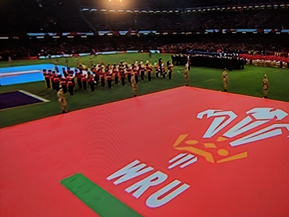 kevinlippiatt's tweet photo. Immense pride and joy to see our @stjohnwales  centenary logo being worn by our national rugby players during the anthem at @SixNationsRugby. Thank you @WelshRugbyUnion #SJCW100 #mySJCWday @StJohnWestGlam @mumblesdivision https://t.co/YJKXnZYFK0