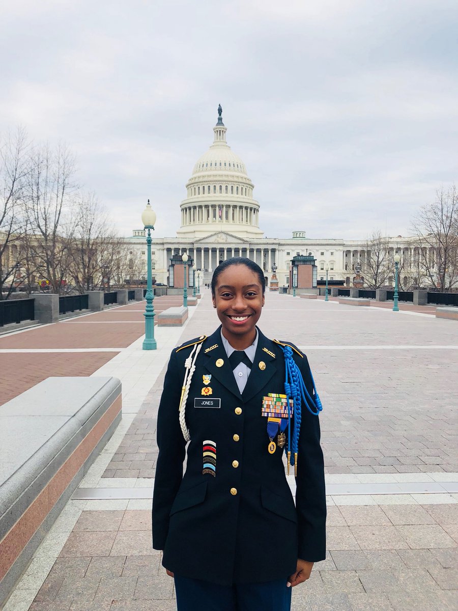 Recap of last week... Cadet Major Haleigh Jones went to Washington, D.C. representing for the Raider Battalion while meeting with distinguished individuals 🇺🇸