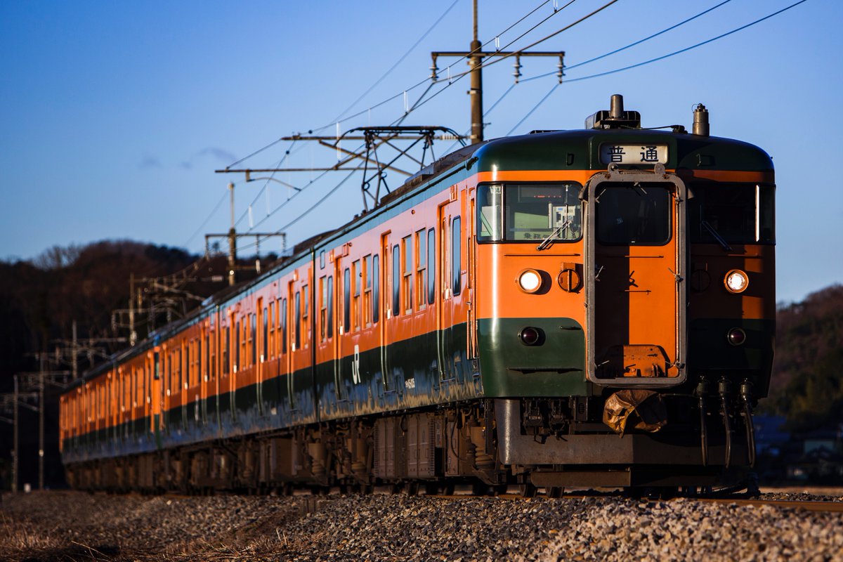 こひばり 18 03 10 両毛線427m 115系t1044 T1037 引退を直前に控えた高崎の115系 一時期盗難対策で塗りつぶされた前面幕も復活し朝の両毛線をひた走る