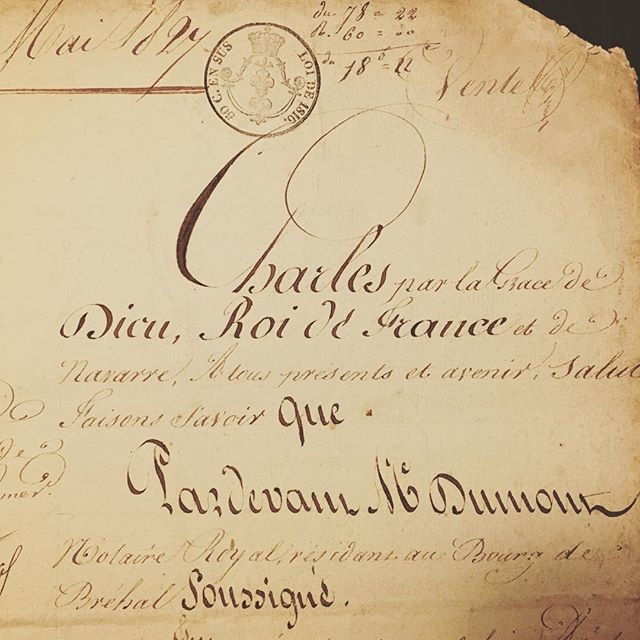 Gene_Mille_Iles's tweet photo. Des trésors dans le grenier de la grand-mère !!
#actecivil #documenthistorique #genealogy #genealogie #histoiredefamille 📷: @baladeauboutdumonde https://t.co/u5g8QU1Jzo