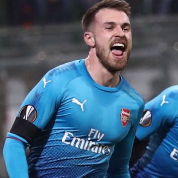 TheHeadtoHead's tweet photo. RT for Ramsey🏴󠁧󠁢󠁷󠁬󠁳󠁿
LIKE for Oxlade-Chamberlain🏴󠁧󠁢󠁥󠁮󠁧󠁿 https://t.co/sppau9hHDo