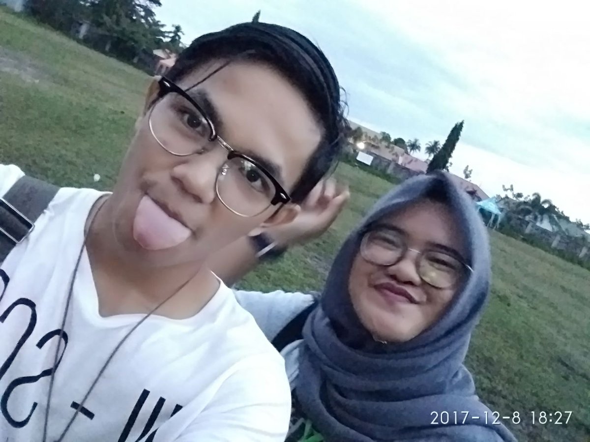 Amirah (@amirahagustin) on Twitter photo 