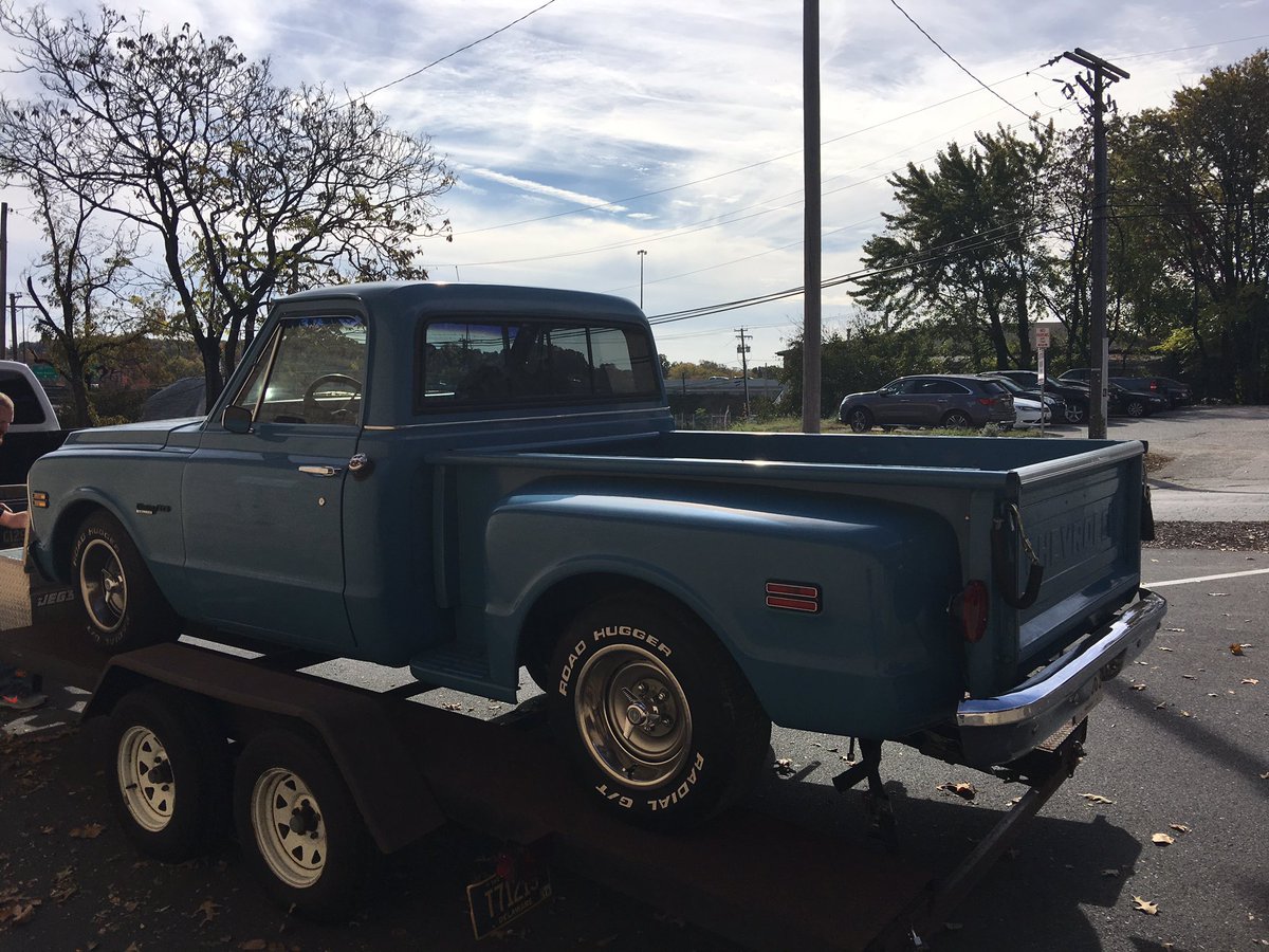 DanSteinREALTOR's tweet photo. My 71 Chevy C10 the day that I picked her up! #SundayMorning #c10 #chevy #Chevrolet #chevyc10 #OldSchoolCool #oldschool #classic #stepside #c10stepside #pickup #merica #america #americansteel https://t.co/PeoxMNzqmg