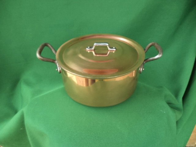 Frenchstore2's tweet photo. just listed in my #etsy shop: French copper casserole pan stockpot 20cm new tin lining https://t.co/wfWiqVo6Ta #frenchcopper #copperkitchen #shabbychic #frenchcookware #eshopsUK #Etsysellsvintage #LancashireRT #OnlineShopRT More copper on 2nd floor @BygoneTimesUK1 https://t.co/UGv96fK3hN