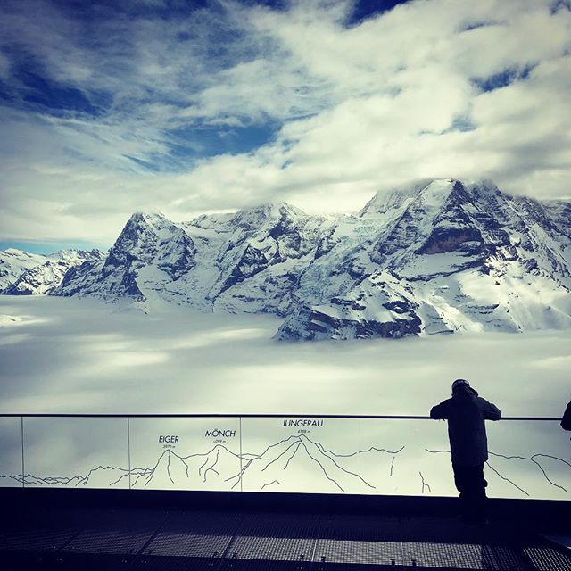 SwissMurren's tweet photo. When its suny or cloudy you always know which mountain you're looking at ! Enjoy the weather as it is and as it changes!
#murren #interlaken #travel #swissalps #swiss #switzerland #overthecloud #birg #murren #mürren
📷: thank you @new2switzerland for this beautiful picture! https://t.co/uwJ1rcMtkb