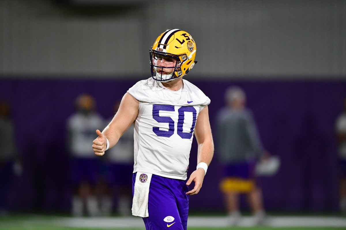 LSUfootball's tweet photo. Day 1️⃣ of 1️⃣5️⃣ https://t.co/FJlm6ppCKQ