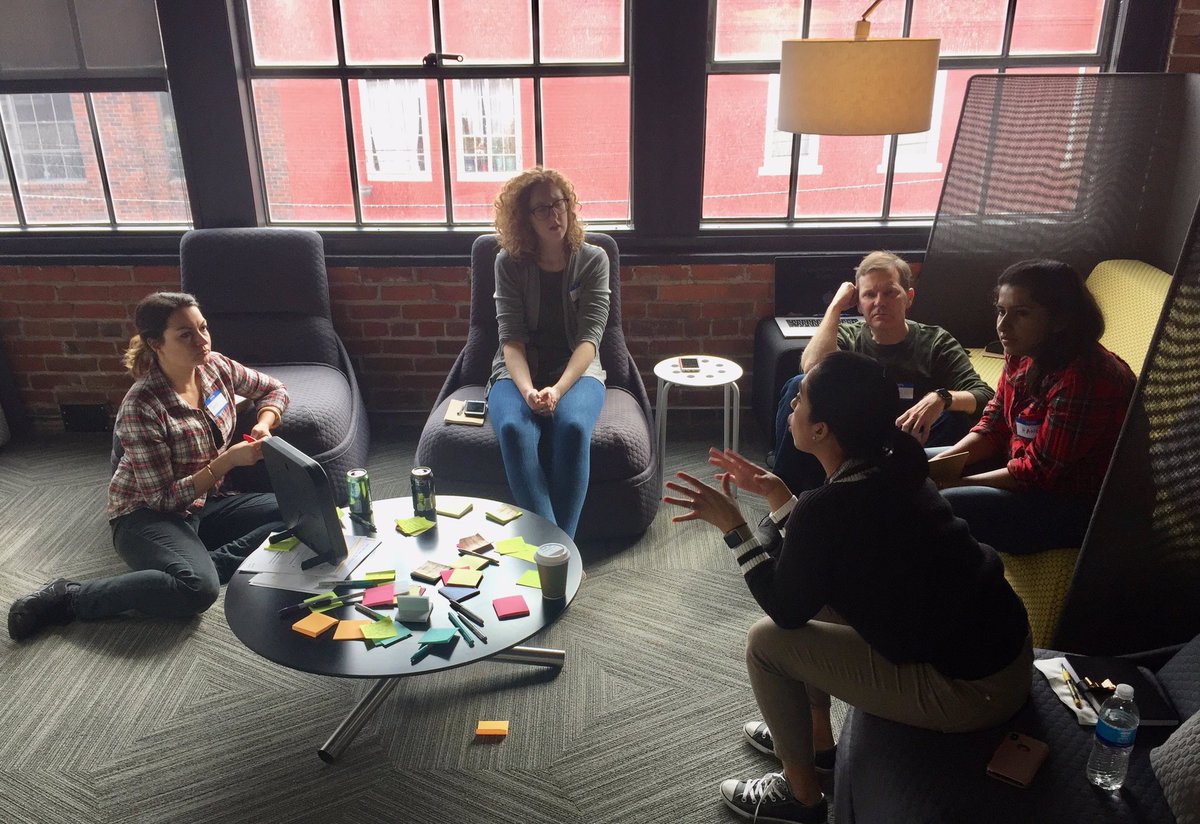 GSJKC's tweet photo. Day two was all about user-centric research and synthesizing insights. These jammers are quick! #GSJam https://t.co/iCVT7hBZUI