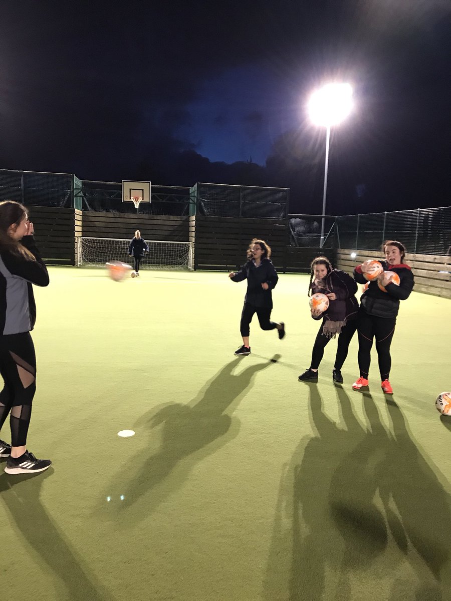 FXU Ladies Football tweet media