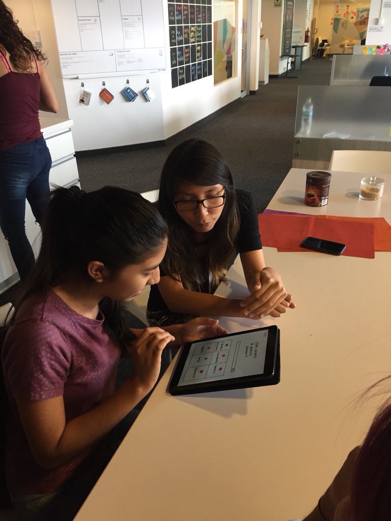 lima_jams's tweet photo. Prototipando, testeando e iterando en #lima 🔨📦 #GSJam https://t.co/LkwLx97hZu