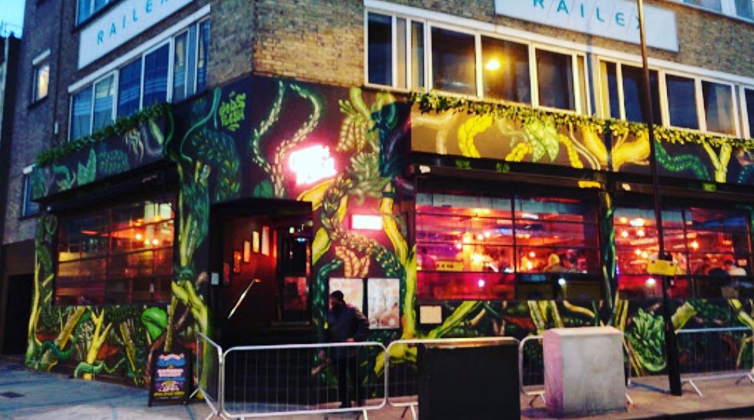 solace_sounds's tweet photo. Very excited for our next showcase in April.  We're heading back to Shoreditch ○

#london https://t.co/8oSs2FfPSW