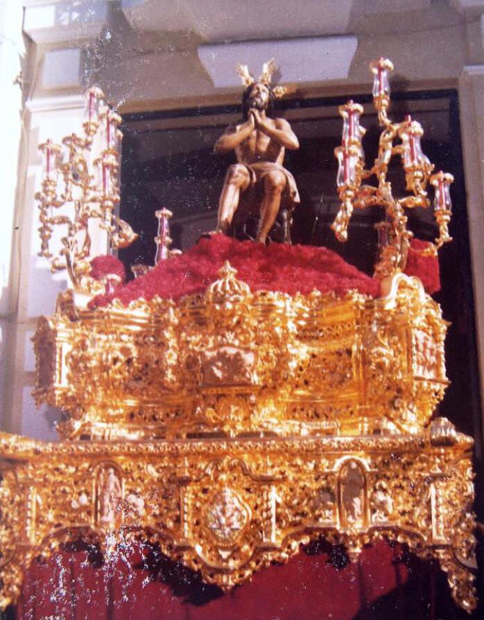 HispalisCofrade's tweet photo. Fotografía de la salida de Nuestro Padre Jesús de las Penas de la Hermandad de la Estrella (@hdadlaestrella), que sirvió como convocatoria de Cultos del año 1980. 

#TDSCofrade https://t.co/lb1XFDuVWD