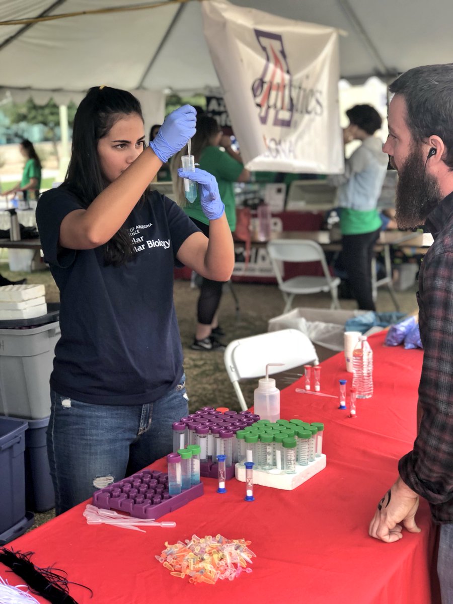 UAZBIO5's tweet photo. The festival is underway! #NextGen #scientists in the making have taken over @TFOBScienceCity, inspiredโof courseโby our #research mentors here at @BIO5 @UofA .
#ScienceCity18 #TFOB #FutureIsNow https://t.co/OKgNZl8mnn