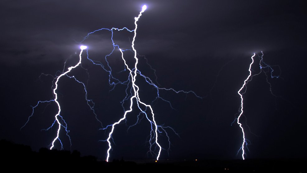 16 killed and 140 injured after lightning strikes church in Rwanda