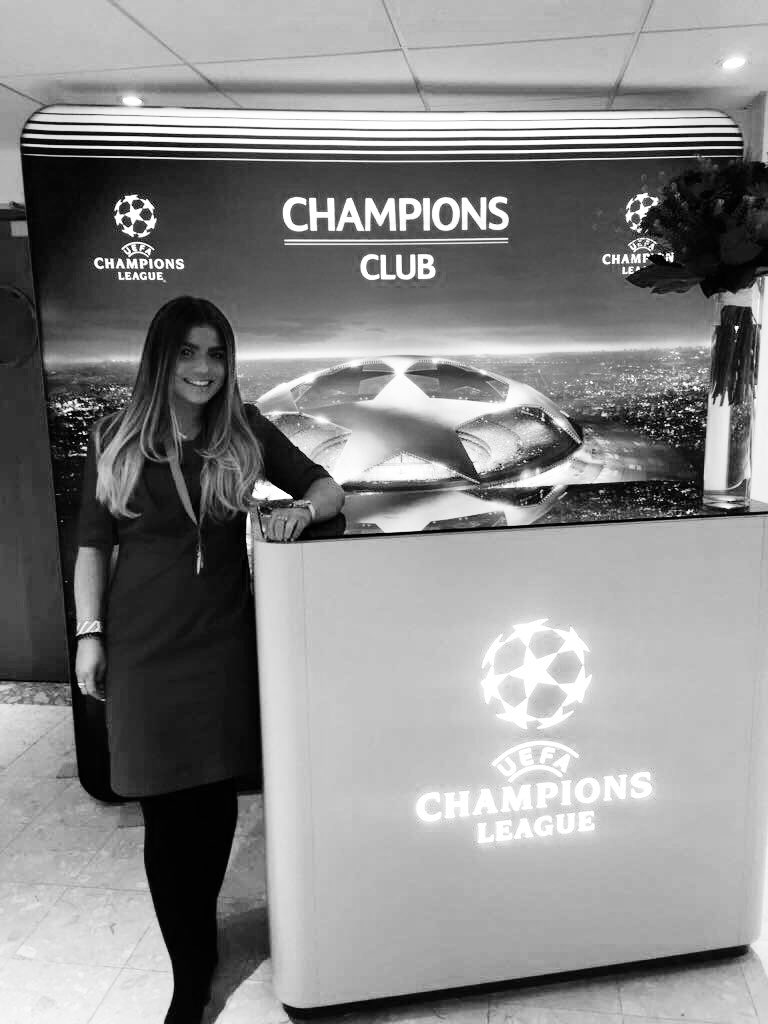 PulseAgencylvpl's tweet photo. Congratulations to our gorge girls @FayLawrenson & @SuzieQshaw1 winning Models of The Match at the #Liverpool v Porto β€οΈβ½οΈ game! For more info on the girls, visit: β¨https://t.co/ltTqIvatOcβ¨ #LFC #footballhospitality #lovelfc #pulseagency #prmodels https://t.co/ZDqSiObyZ7