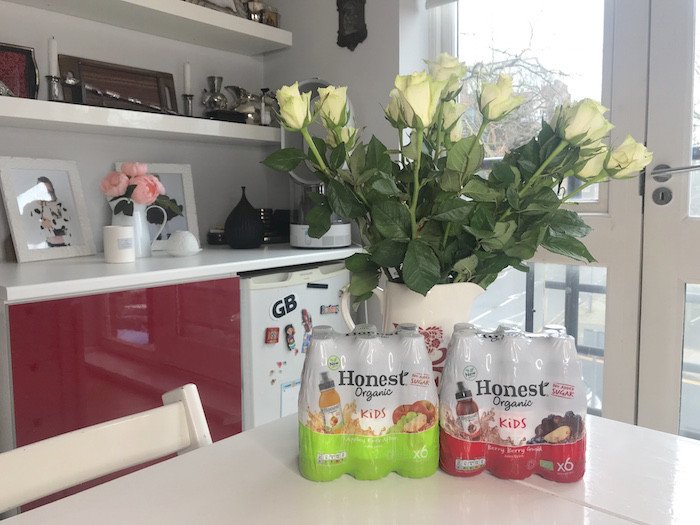 WithFranca's tweet photo. Honest Kids Drinks &amp; The Thirst For The Great Outdoors Guide #HonestKids #refreshinglyhonest #ad https://t.co/oUTobv2KtA https://t.co/yro7JfWnVk