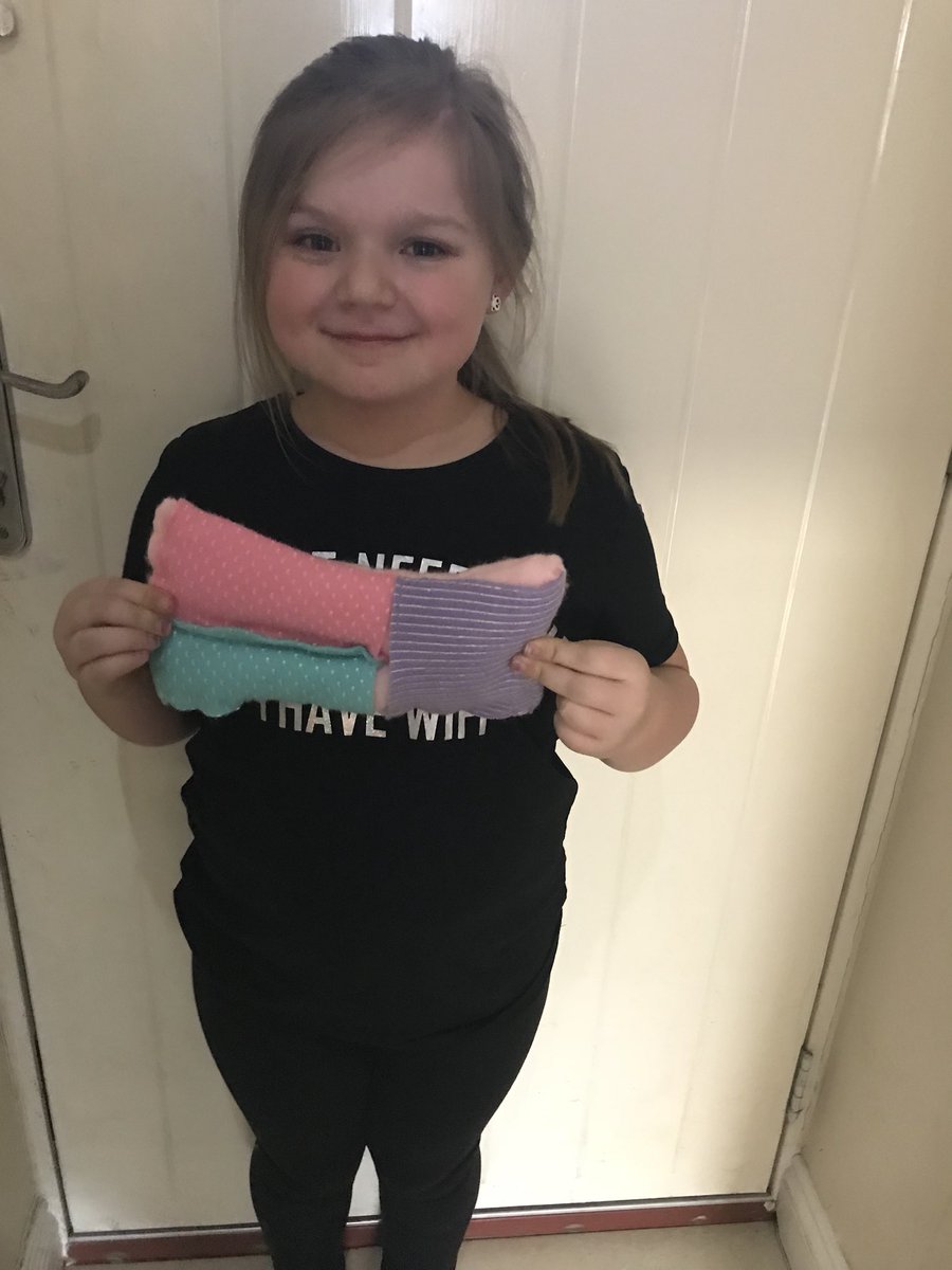 Angoliviasmummy's tweet photo. I have made a pillow @sewnorbridge @Norbridgeschool  #makedoandsew https://t.co/pHMaYe7Sbs