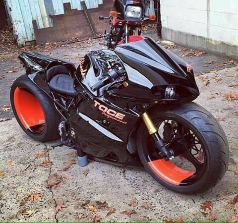 BikerEntourage's tweet photo. #badinblack #bikelife #motorcycles https://t.co/DC1lk6GEVh