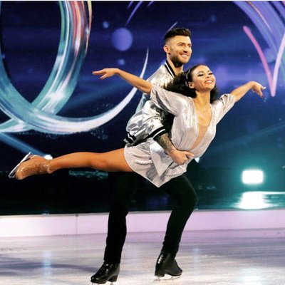 TeamJake__'s tweet image. Massive Good Luck to @JakeQuickenden  &amp;amp; @TheVanessaBauer for tonight final of @dancingonice  #teamjakeandvanessa  #jaketowin