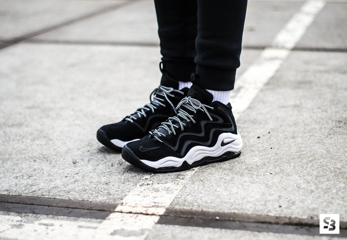 nike air pippen 1 black