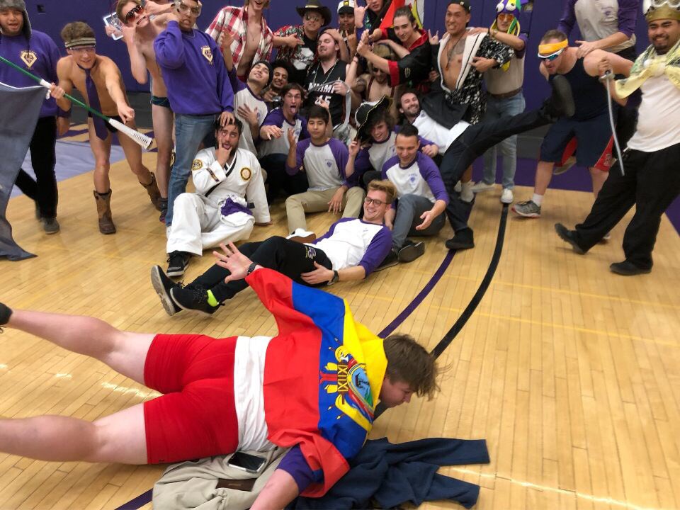 sonsofben1921's tweet image. Sliding in her DM’s like...