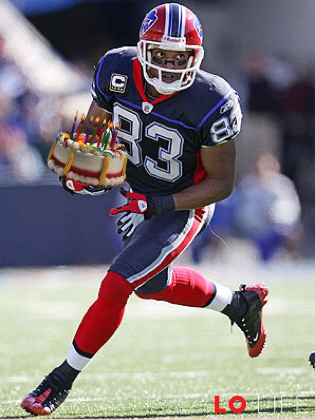 Happy Birthday to one of the all time Bills receivers, Lee Evans. 