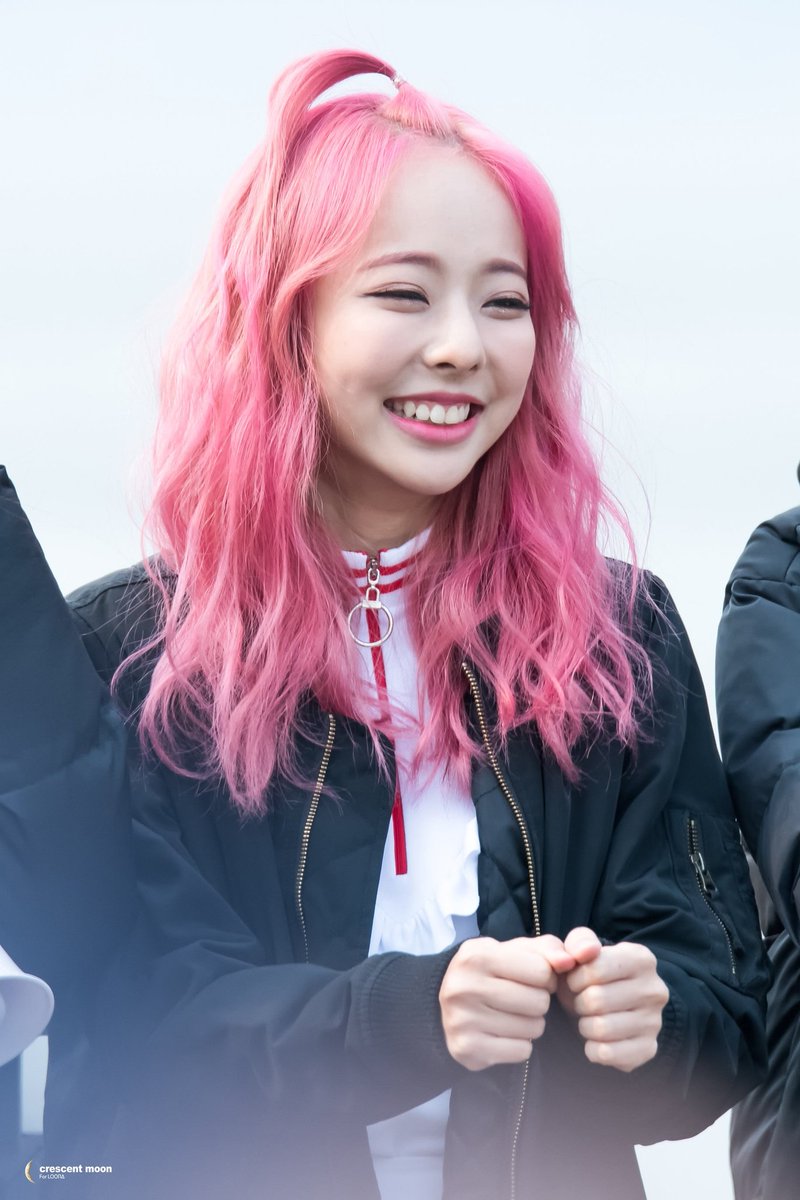 yeojines's tweet photo. #1YearWithViVi um ano sendo abençoada por esse sorriso 💕💕 https://t.co/eW7AecCybm