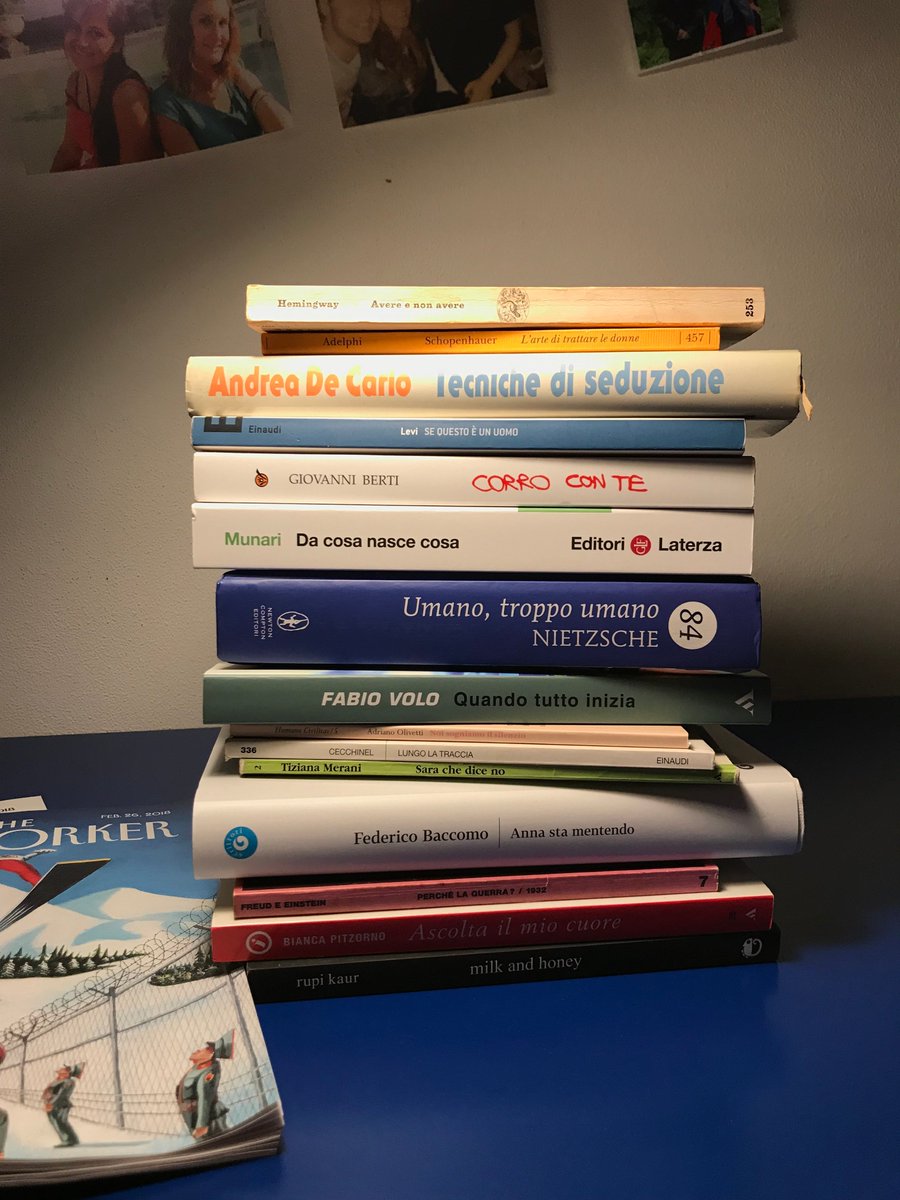 GerolinG's tweet photo. #poesia sul dorso: uno stile libero!  
I titoli dei #libri 
come le righe di una poesia. https://t.co/Dx8KpsingE
