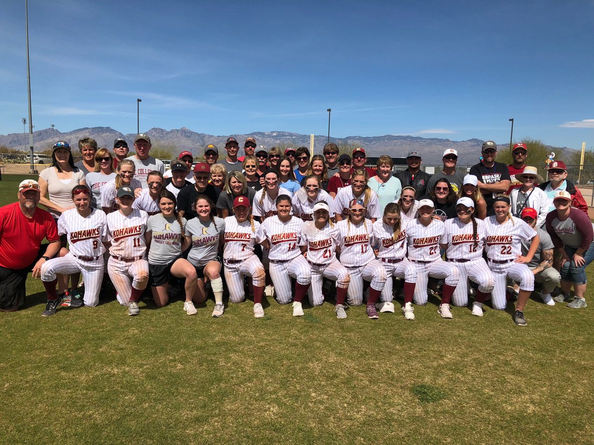 CoeSoftball's tweet image. A huge ‘Thank You’ to all family members and friends who were in Tucson supporting us this week! We truly appreciate all of you! #KohawkFamily