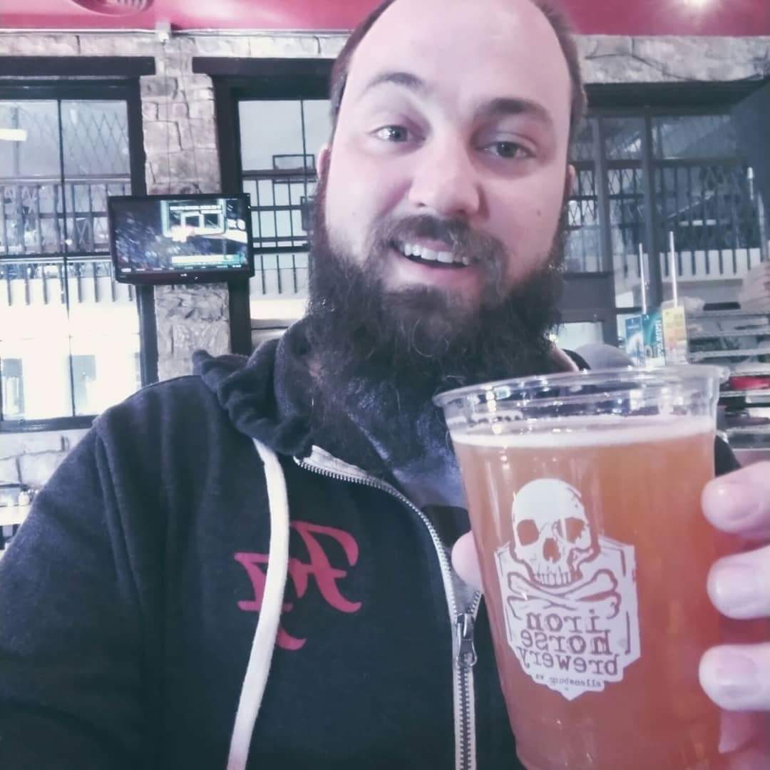 brewnomics's tweet photo. Here's a few pics from our time out with @ironhorsebrewery yesterday! If you haven't already been, start drinking their beer! #irishdeath #DoubleRainbow #highfivehefe #lifebehindbars #sendit @ Boise, Idaho
#brewnomics https://t.co/q67rzG3LtE